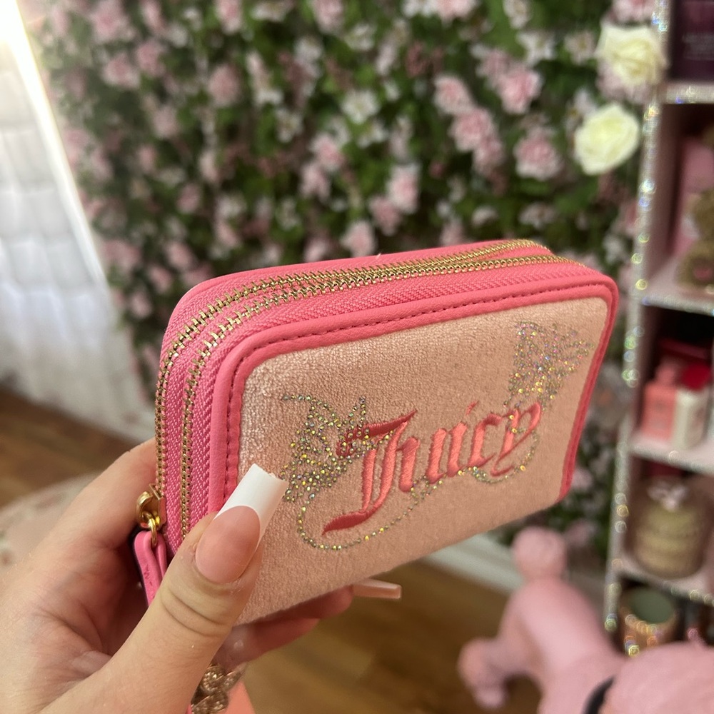 Juicy couture pink diamond/pink lemonade wing double medium zip around wallet - Picture 2 of 3